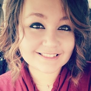 Meet your Posher, Elise